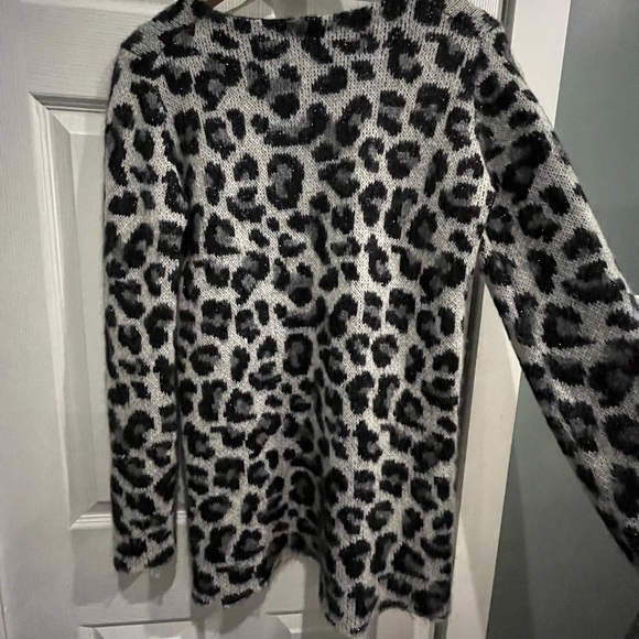 Beautiful animal print dress from MAJE made in Italy- stretchy - Picture 3 of 5